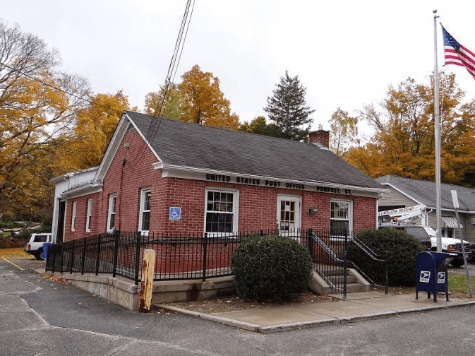 Pomfret Center Post Office 144 Murdock Rd Ct