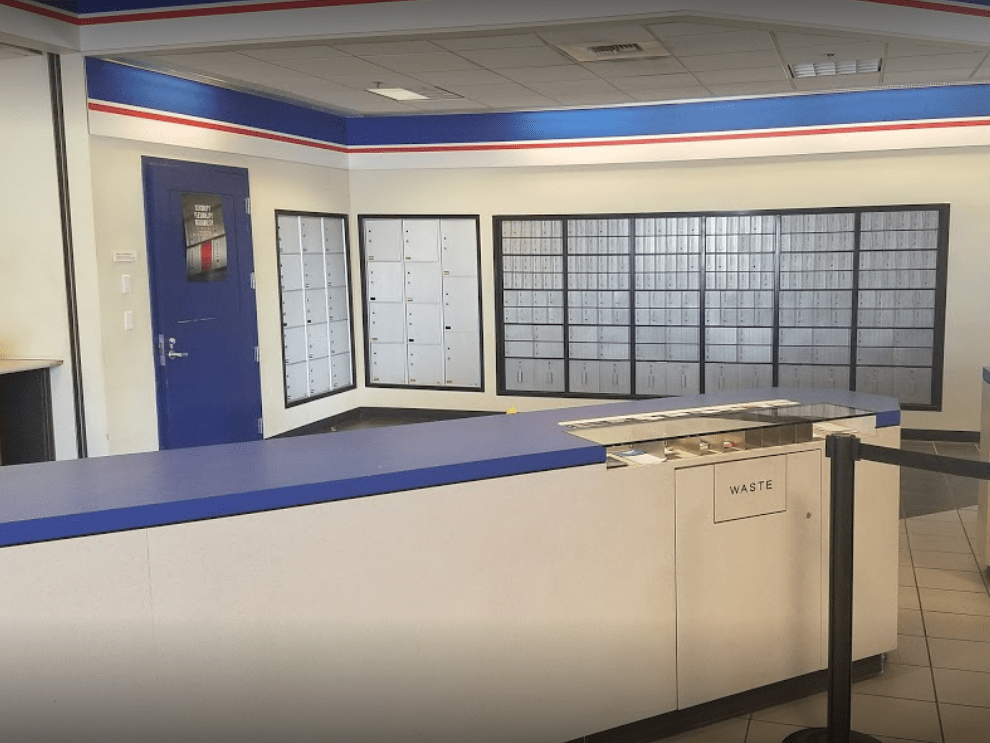 Spring Valley Lake Post Office 13295 Spring Valley Pkwy, Victorville